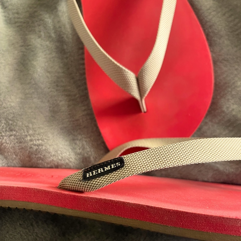 Hermes sandle in red & tan